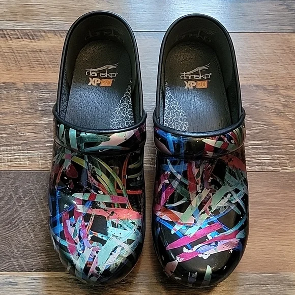 Dansko Multi Brush Stroke Patent - Picture 2 of 7